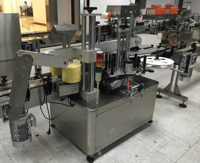 đóng hình ảnh cho máy móc dán nhãn.jpg