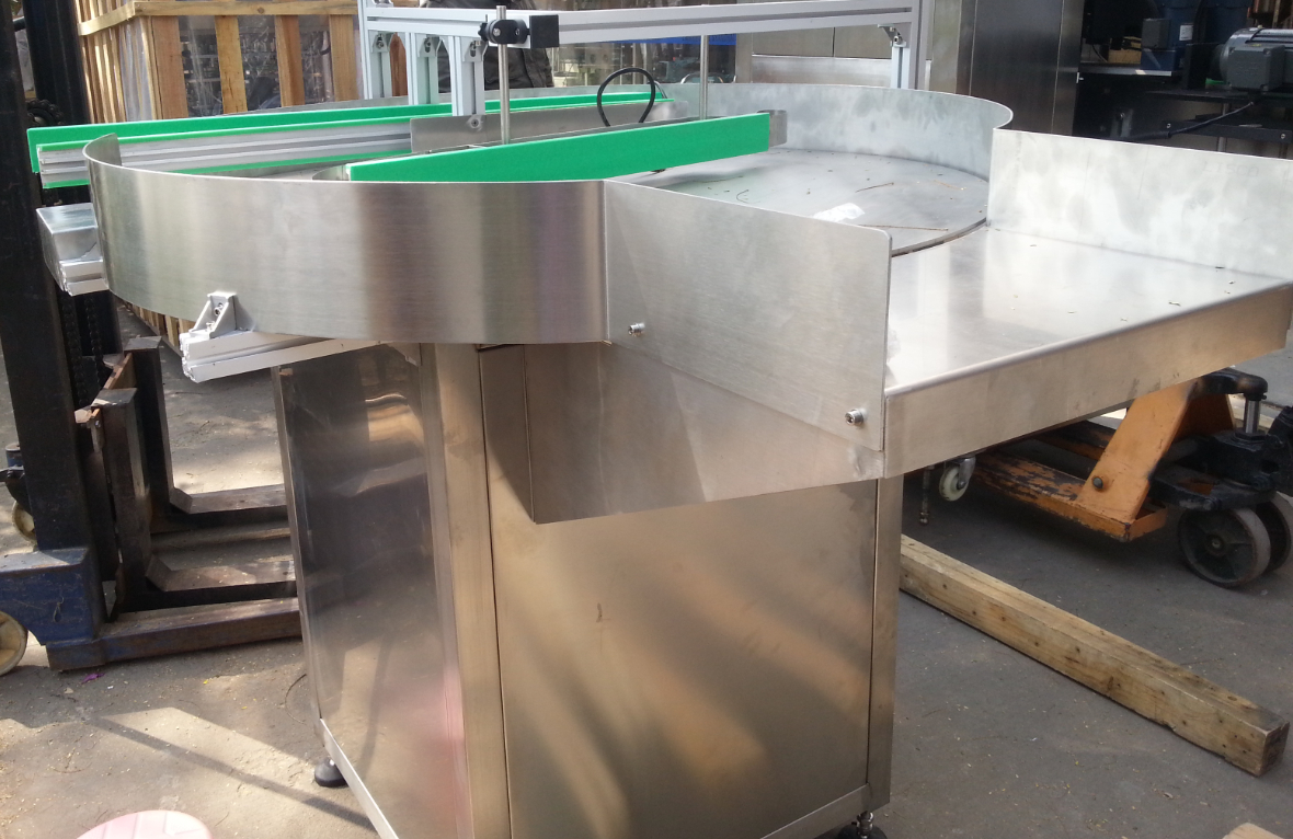 bottle unscrambler machines thiết bị tháo chai.jpg