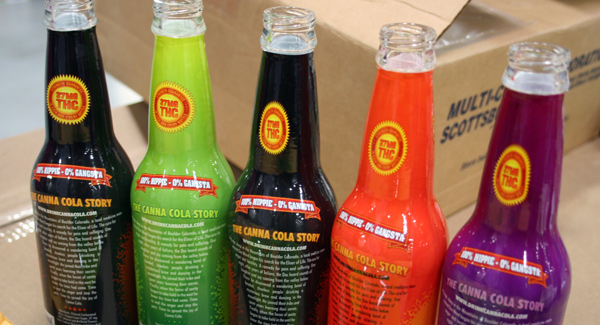 shrinkage labeler equipment for water bottles ống co cổ chai bóp méo1.jpg