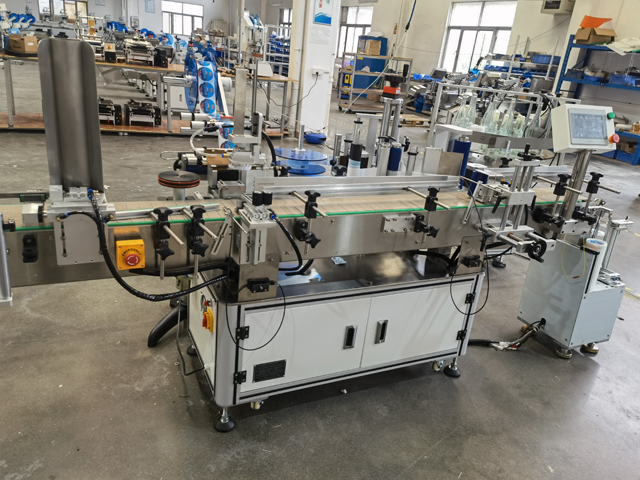 chi tiết máy dán nhãn (2).jpg