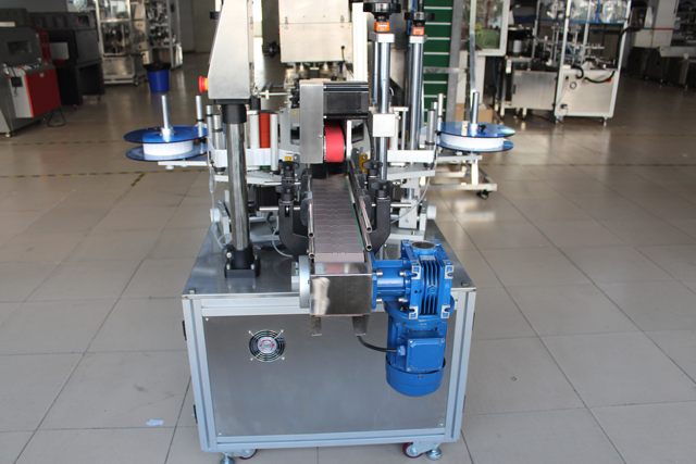 máy dán nhãn hai mặt (3).JPG