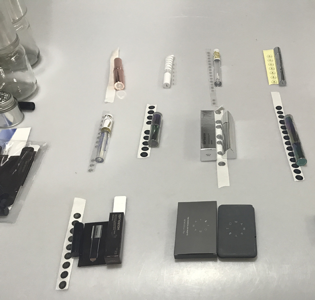 nhãn và son môi mỹ phẩm sản phẩm.jpg