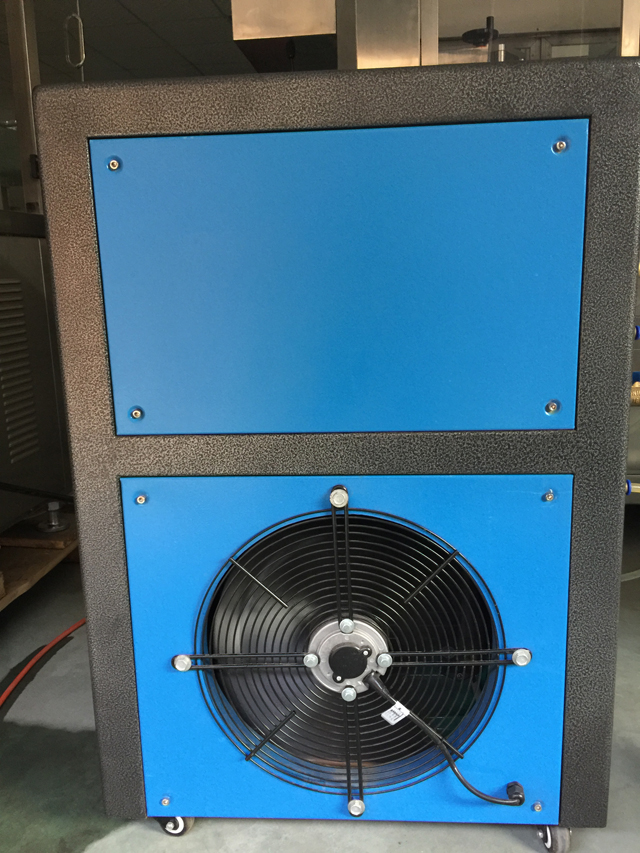 auxilliary equipment for filling sealing machines máy làm lạnh cho ống máy móc làm đầy niêm phongu.jpg