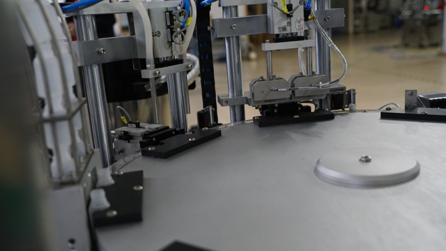 vòi phun đóng chặt shot.jpg