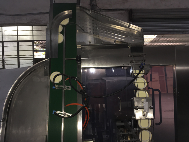 hệ thống nâng nắp.jpg