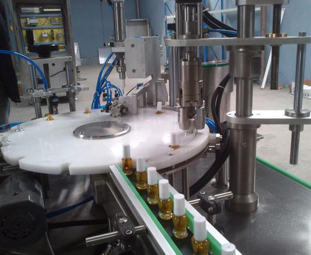 thiết bị chiết rót quay.jpg