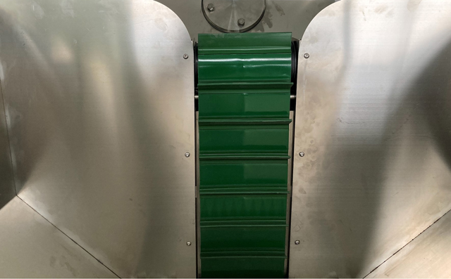 bên trong chai unscrambler.jpg