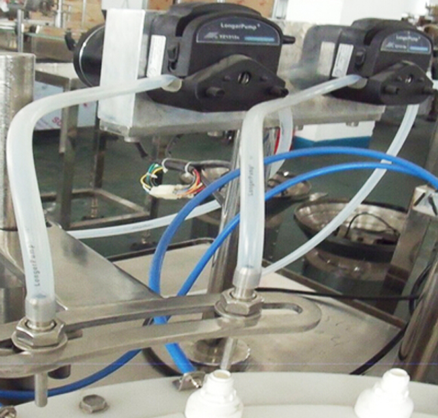 vòi phun đầy.jpg