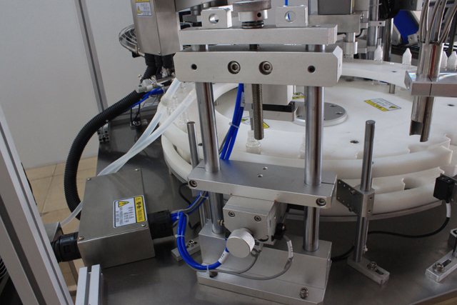 ống chiết rót.JPG