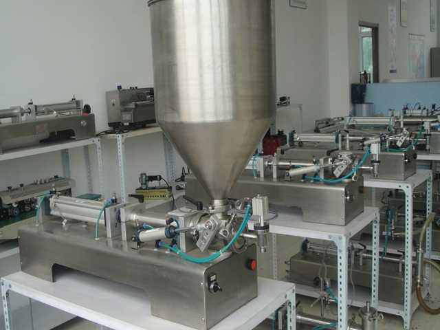 horizontal filling machine for both liquid and paste Máy chiết rót KEM & CHẤT LỎNG.jpg