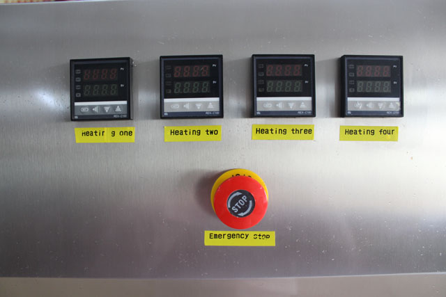 high speed automatic bottles screw capping machine tornillo de botella de nivelación de la máquina ĐÓNG HÌNH ẢNH MÁY ĐÓNG VÍT.jpg