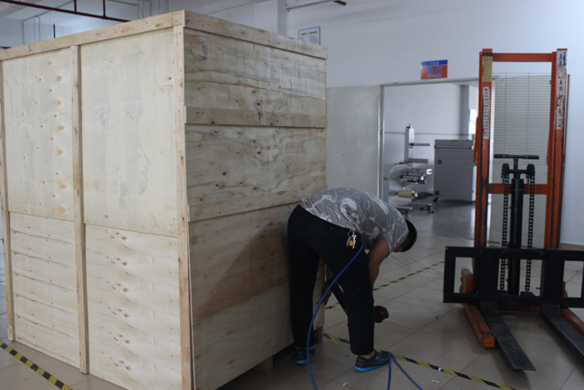 bao bì hộp gỗ để dán nhãn theo chiều ngang (2).JPG