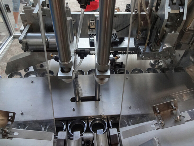 vòi phun đầy.jpg