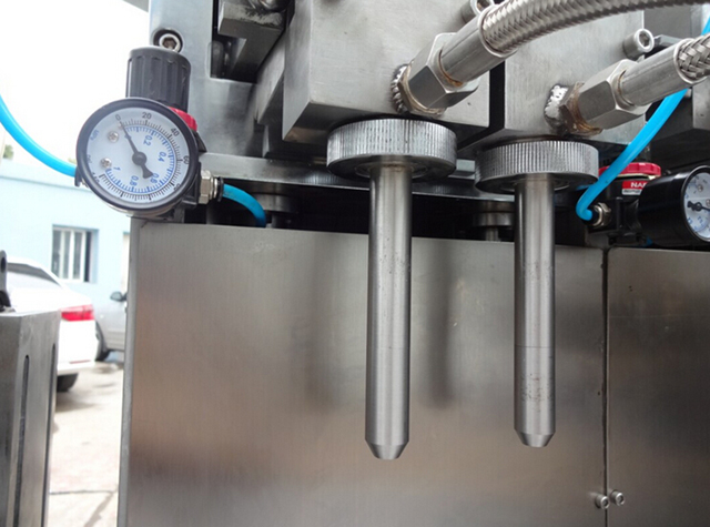 vòi phun nạp đôi.jpg