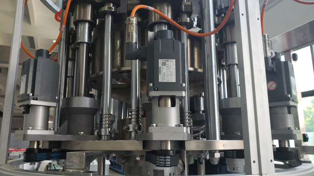 8 heas vít nắp.jpg