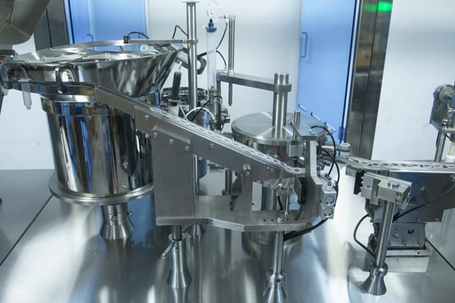 dây chuyền chiết rót ống tiêm (1).jpg