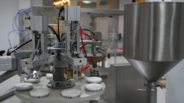 ống nhựa niêm phong.jpg