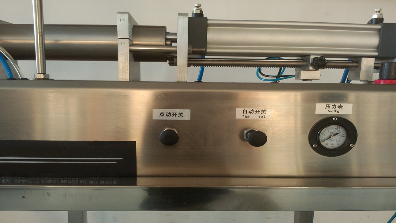 máy chiết rót cho khách hàng Hoa Kỳ (3).jpg