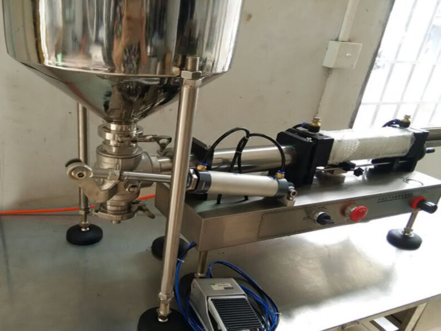 minh họa máy chiết rót.jpg