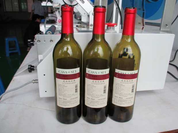 red wine bottles chai rượu vang đỏ.jpg