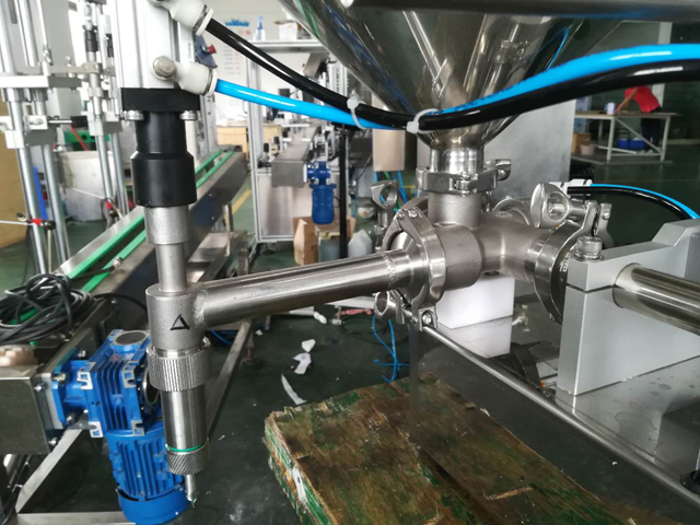 bộ phận vòi phun chiết rót cho máy chiết rót.jpg