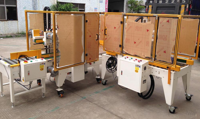 máy móc niêm phong trong nhà máy.jpg